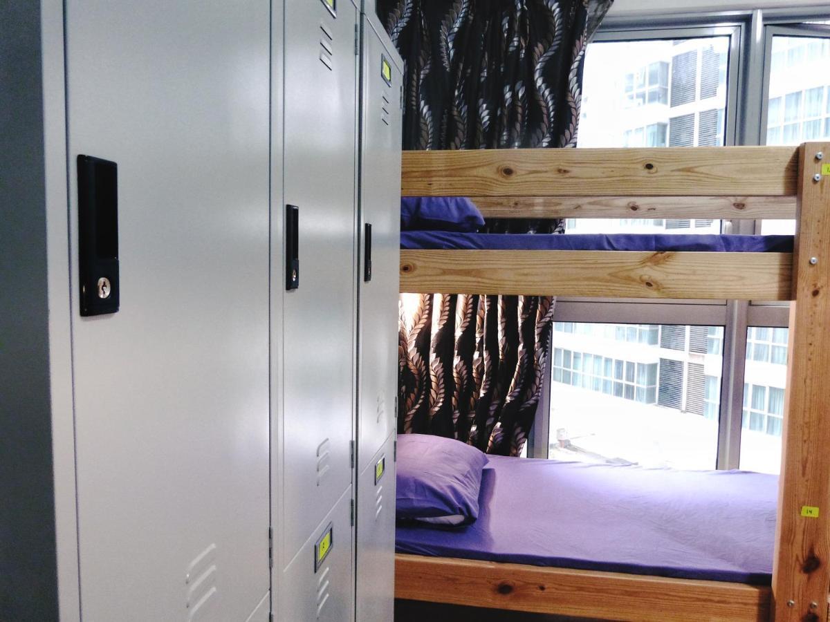 Regalia Skypool Klcc Hostel Kuala Lumpur Exterior photo