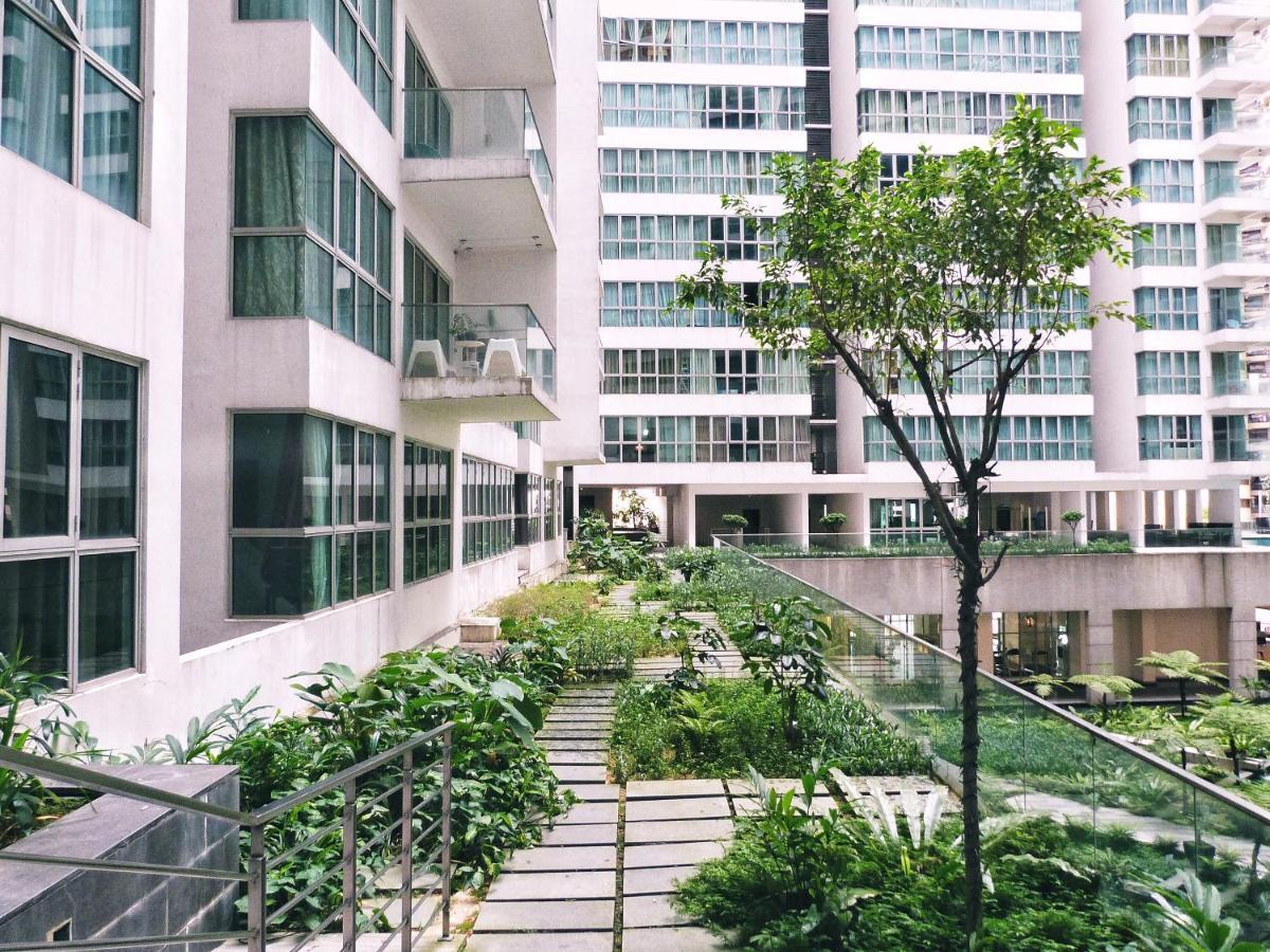 Regalia Skypool Klcc Hostel Kuala Lumpur Exterior photo